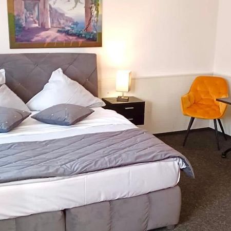 Dua Hotel Wennigsen Eksteriør bilde