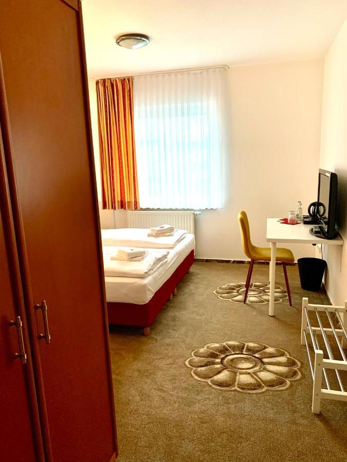 Dua Hotel Wennigsen Eksteriør bilde
