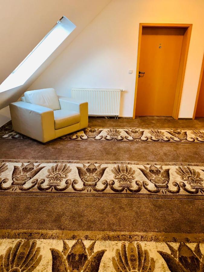Dua Hotel Wennigsen Eksteriør bilde