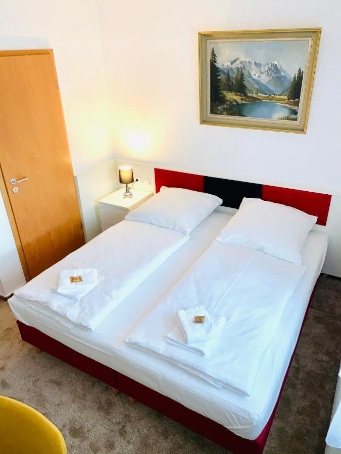 Dua Hotel Wennigsen Eksteriør bilde