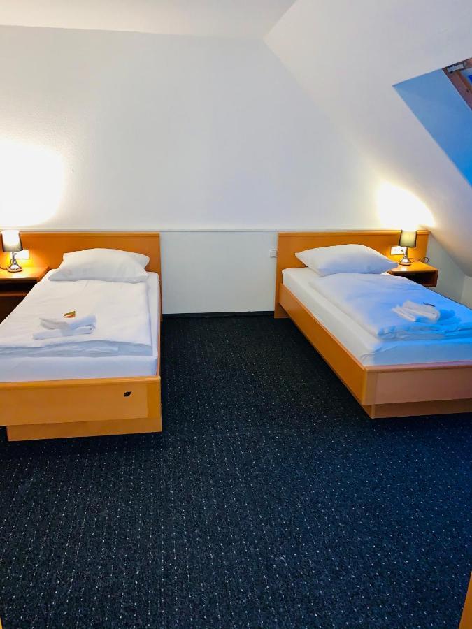 Dua Hotel Wennigsen Eksteriør bilde