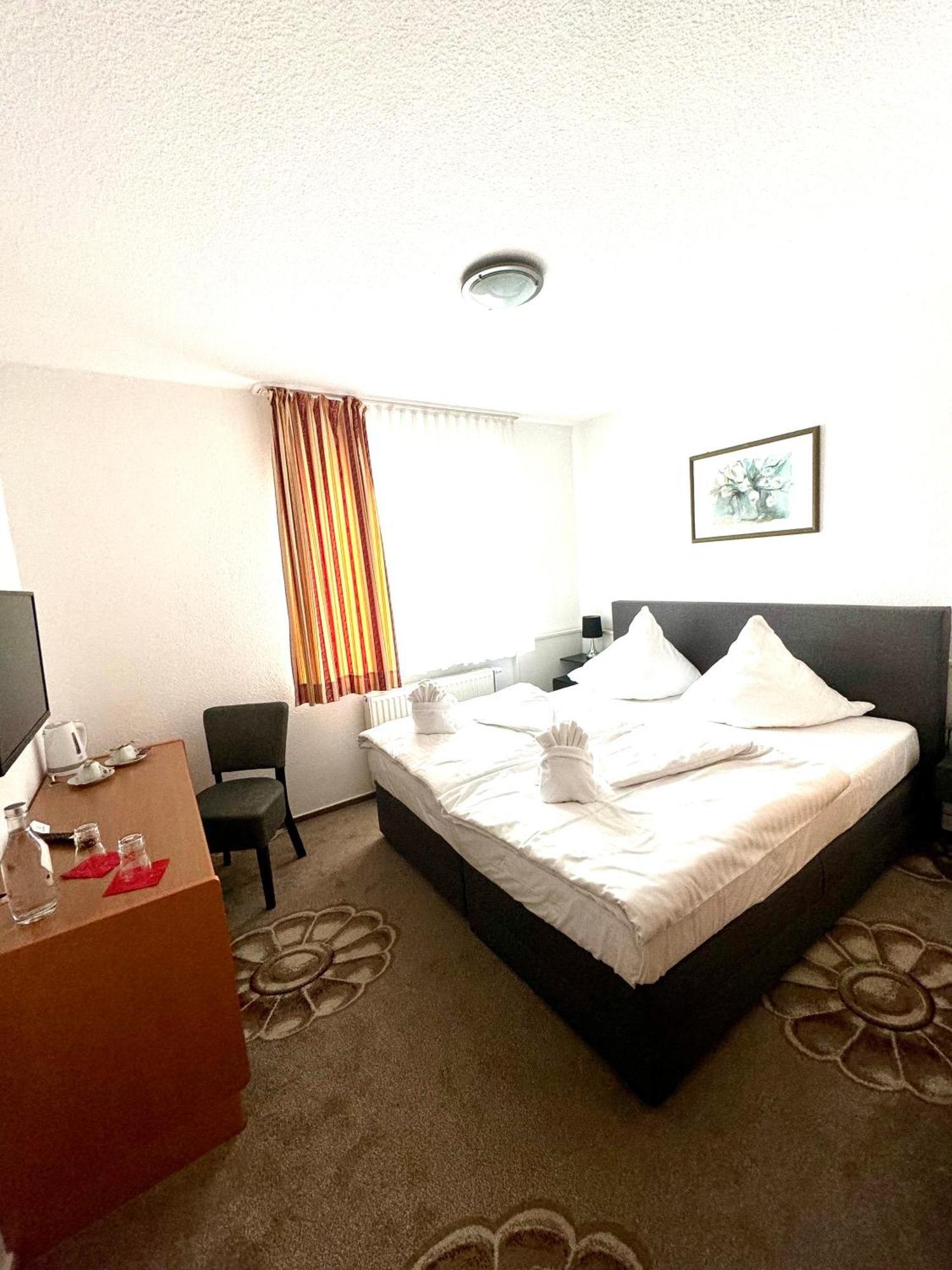 Dua Hotel Wennigsen Eksteriør bilde