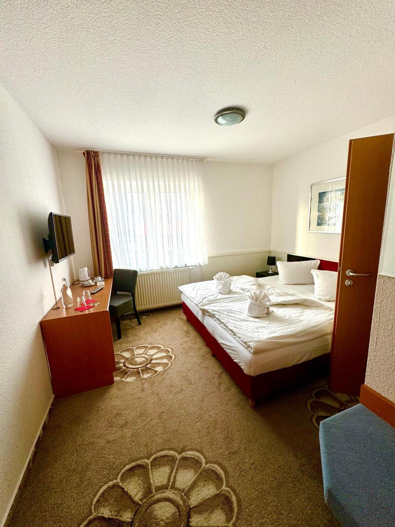 Dua Hotel Wennigsen Eksteriør bilde